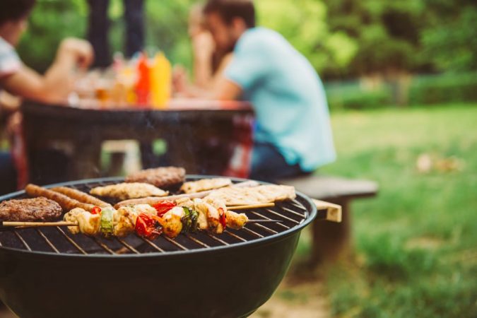 shutterstock 451311433 675x450 - How To Plan A Family Barbeque